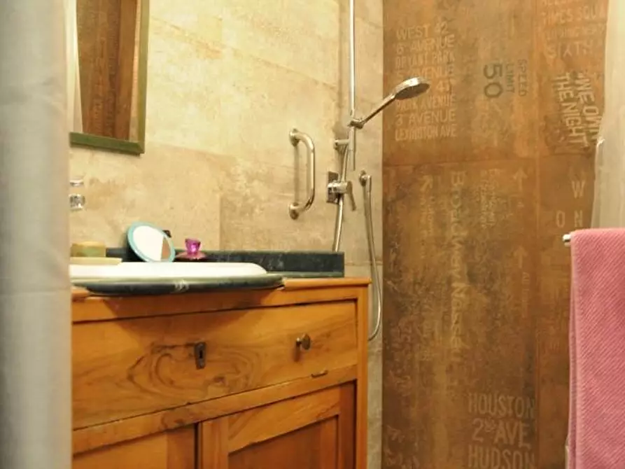 Immagine 38 di Casa bifamiliare in vendita  a Colle Di Val D'elsa