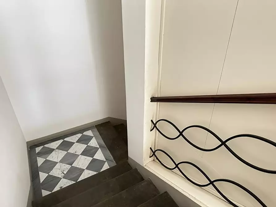 Immagine 10 di Appartamento in vendita  a Empoli