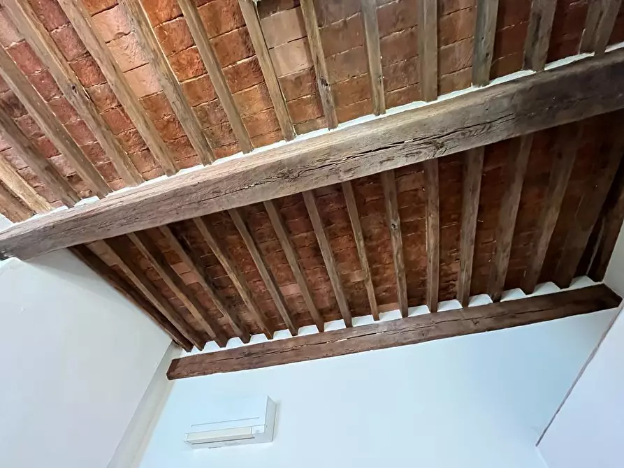 Immagine 7 di Appartamento in vendita  a Peccioli