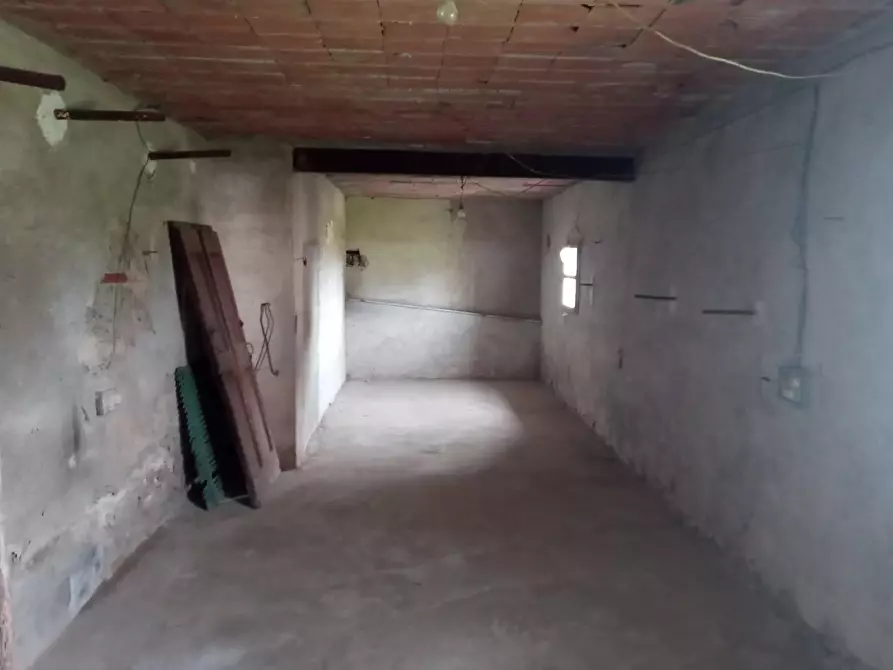 Immagine 39 di Appartamento in vendita  a Peccioli