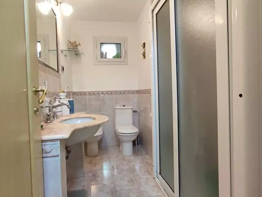 Immagine 35 di Appartamento in vendita  a Carrara