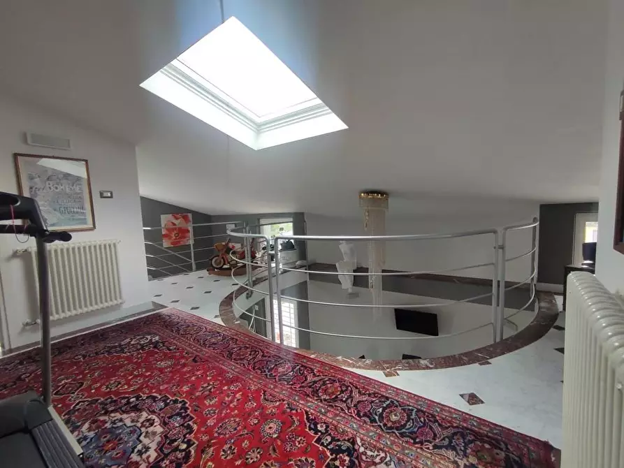 Immagine 29 di Villa in vendita  a Carrara