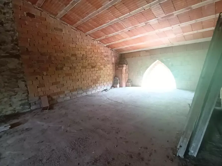 Immagine 48 di Terreno residenziale in vendita  a Capannori