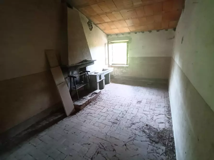 Immagine 44 di Terreno residenziale in vendita  a Capannori