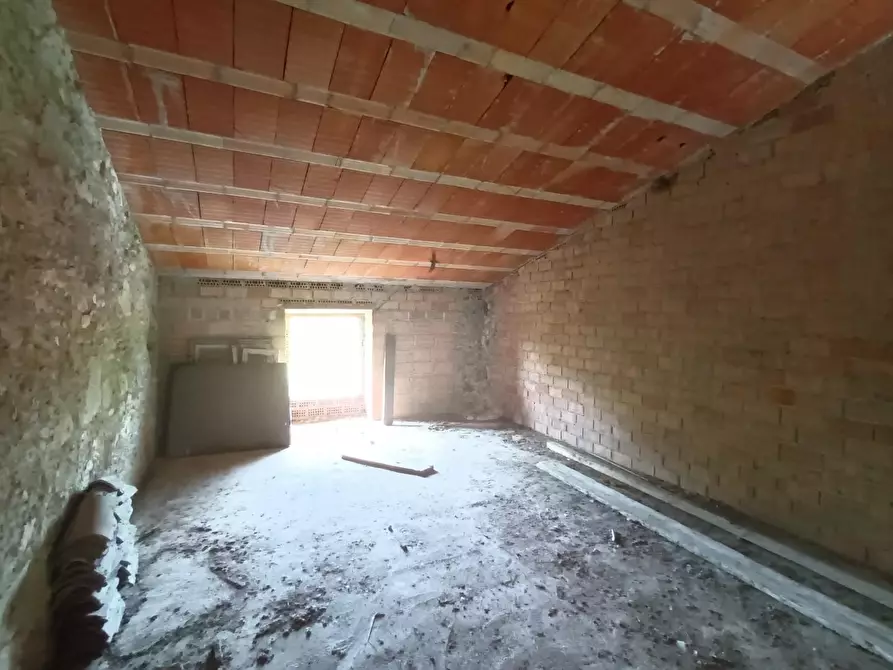 Immagine 49 di Terreno residenziale in vendita  a Capannori