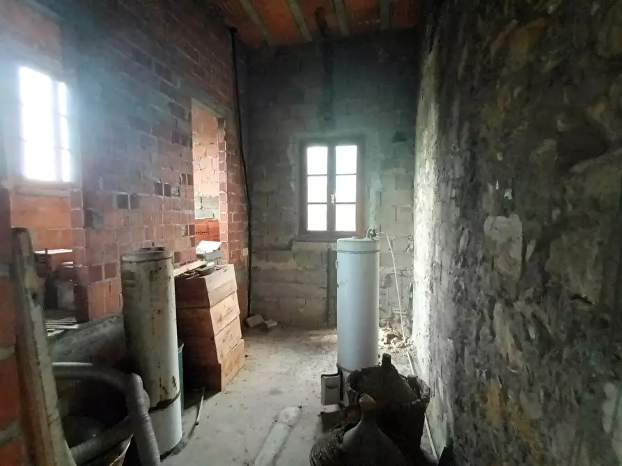 Immagine 43 di Terreno residenziale in vendita  a Capannori