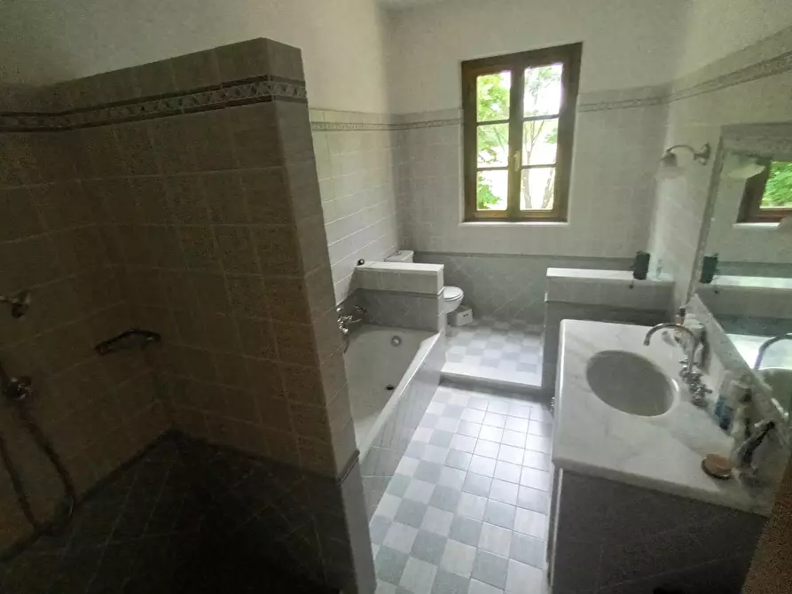 Immagine 27 di Terreno residenziale in vendita  a Capannori