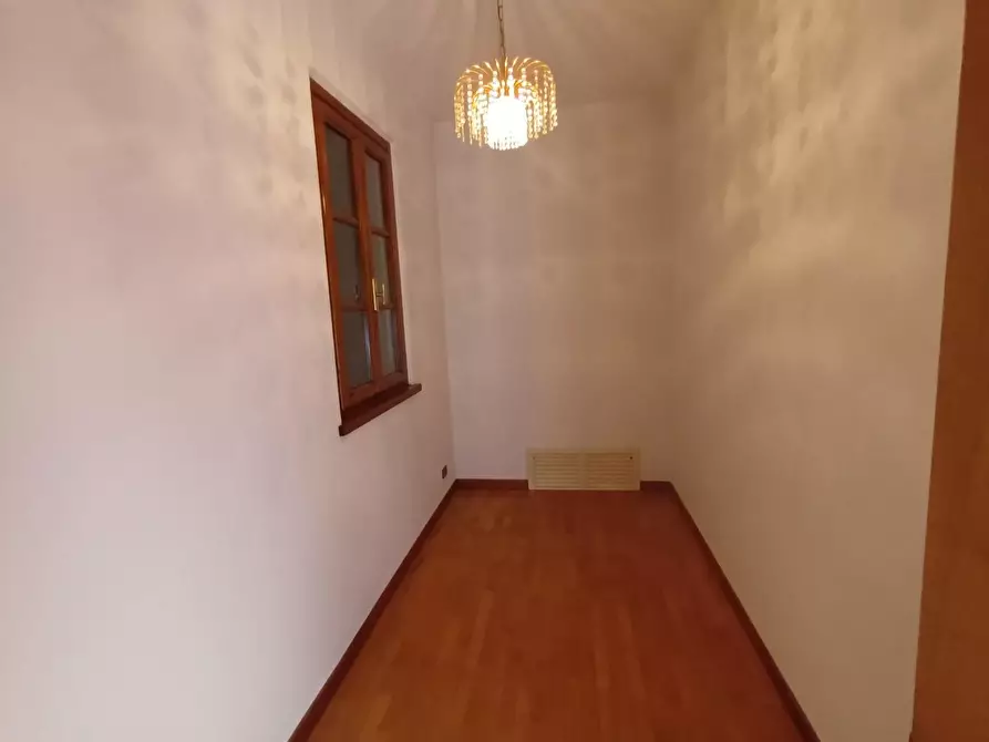 Immagine 23 di Terreno residenziale in vendita  a Capannori