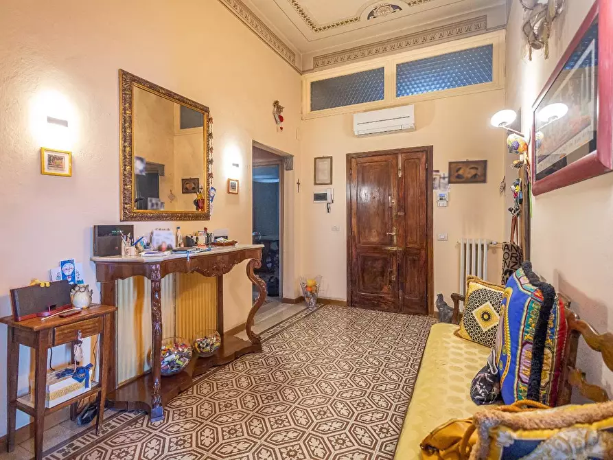 Immagine 4 di Villa in vendita  a Santa Croce Sull'arno