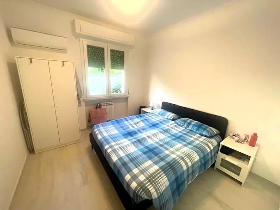 Immagine 19 di Appartamento in vendita  a Massa