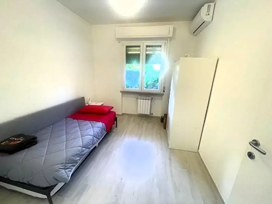 Immagine 17 di Appartamento in vendita  a Massa