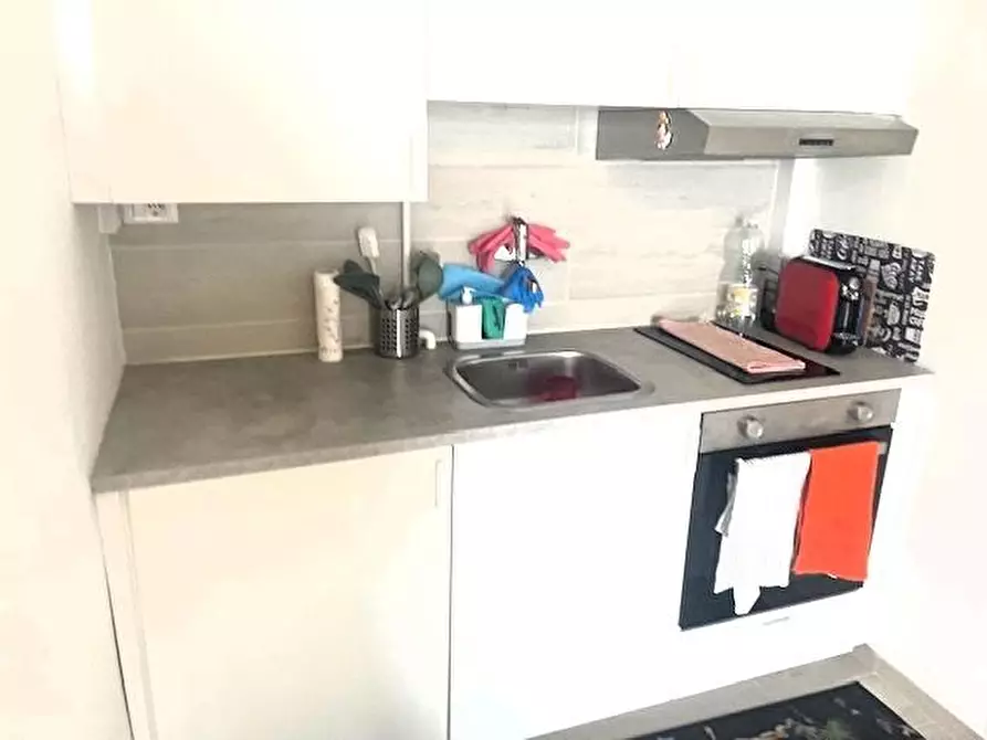 Immagine 11 di Appartamento in vendita  a Massa