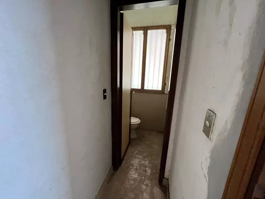 Immagine 8 di Laboratorio in affitto  a Vinci