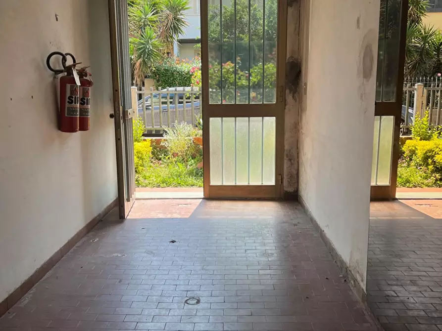 Immagine 7 di Laboratorio in affitto  a Vinci