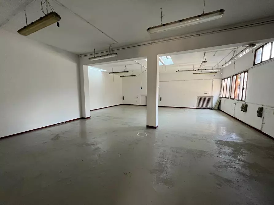 Immagine 3 di Laboratorio in affitto  a Vinci