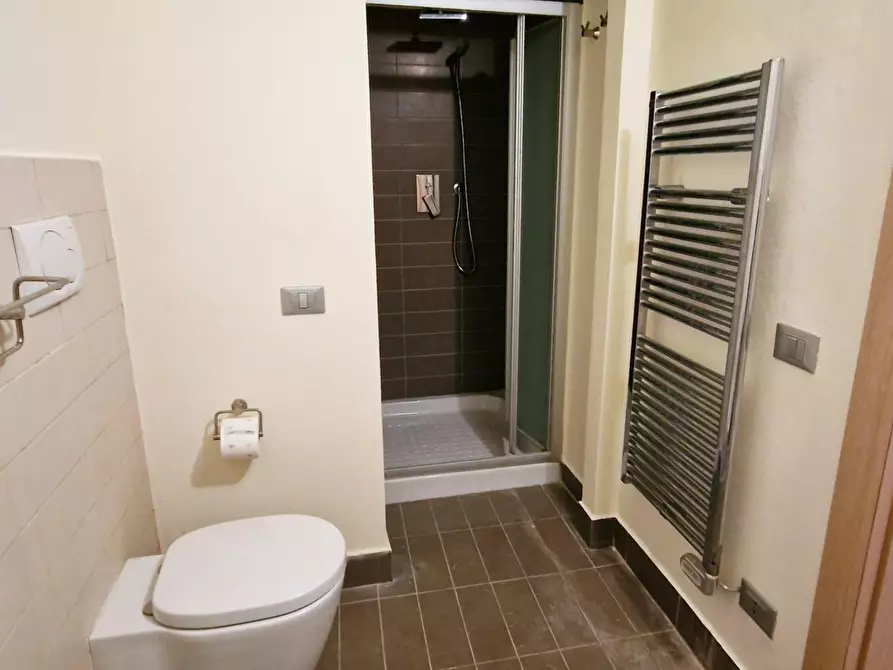 Immagine 11 di Ufficio in vendita  a Pisa