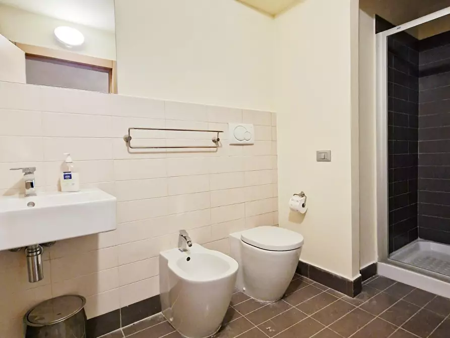 Immagine 10 di Ufficio in vendita  a Pisa