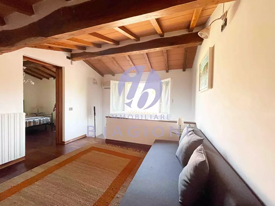 Immagine 16 di Casa bifamiliare in vendita  a Pietrasanta