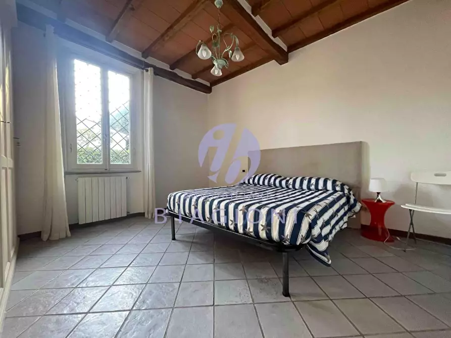 Immagine 10 di Casa bifamiliare in vendita  a Pietrasanta