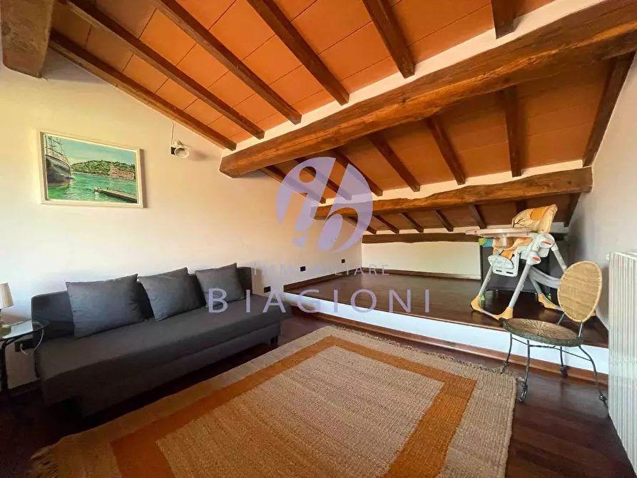 Immagine 15 di Casa bifamiliare in vendita  a Pietrasanta