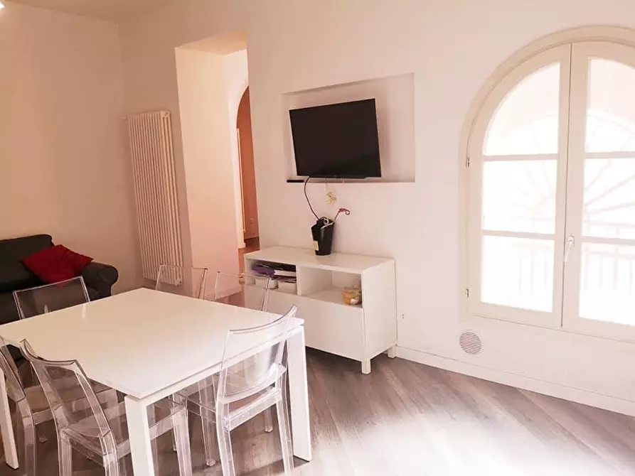 Immagine 2 di Appartamento in vendita  a Pisa