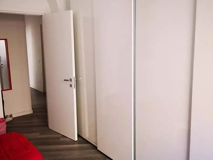 Immagine 9 di Appartamento in vendita  a Pisa