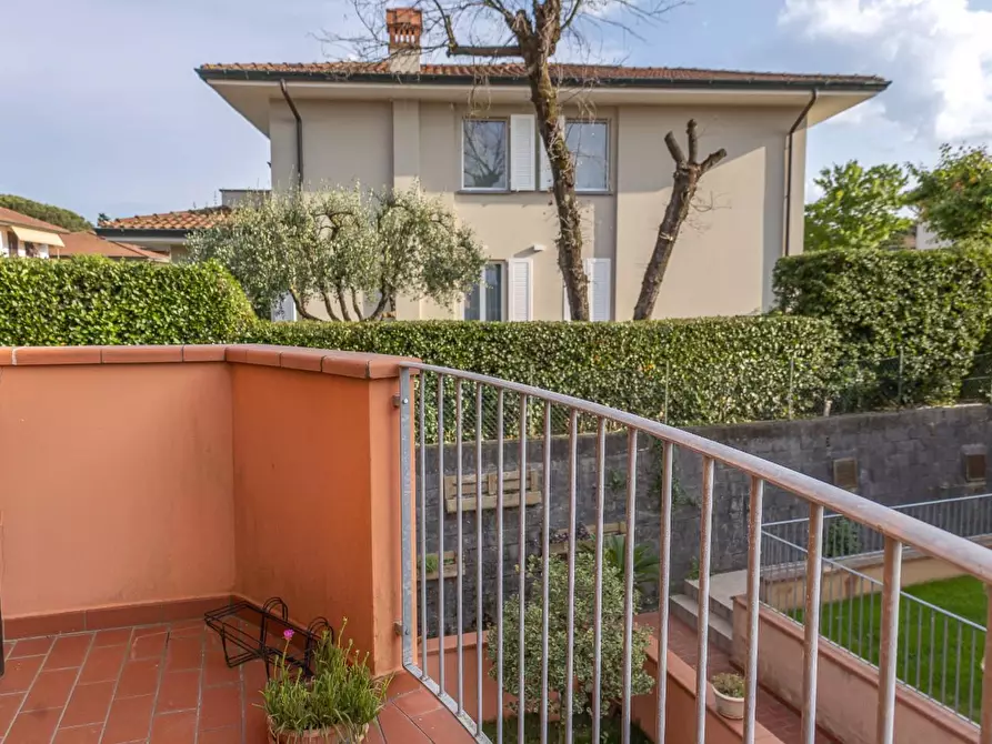 Immagine 6 di Appartamento in vendita  a Santa Maria A Monte