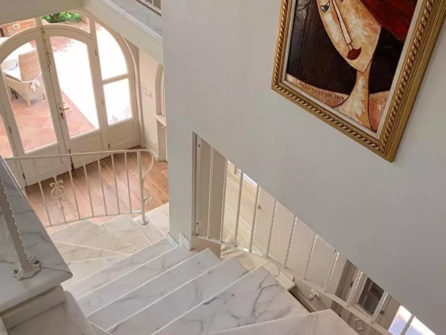 Immagine 16 di Villa in affitto  a Pietrasanta