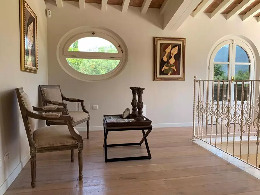 Immagine 12 di Villa in affitto  a Pietrasanta