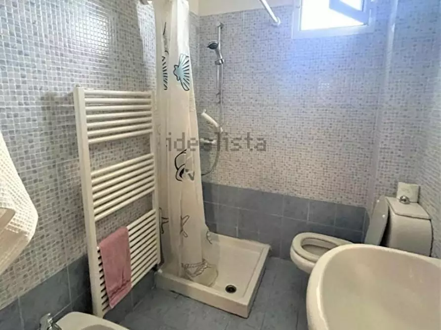 Immagine 12 di Casa semindipendente in vendita  a Massa