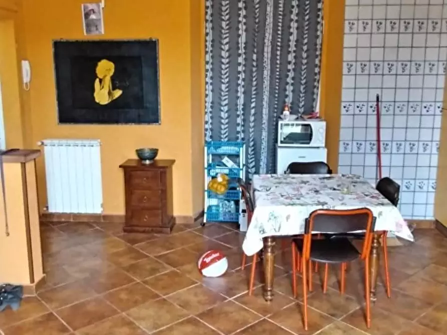 Immagine 17 di Casa semindipendente in vendita  a Massa