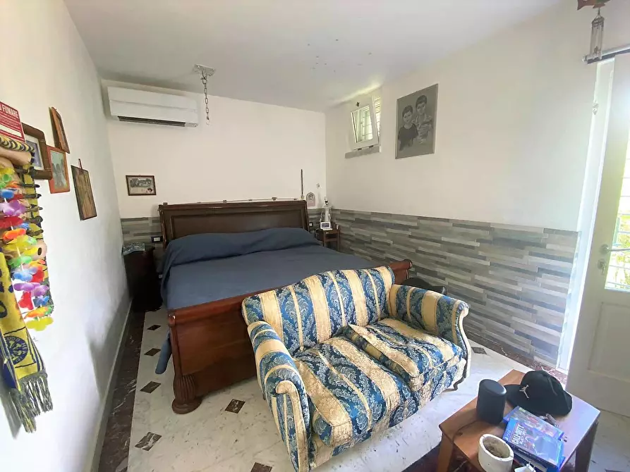 Immagine 14 di Villa in vendita  a Carrara