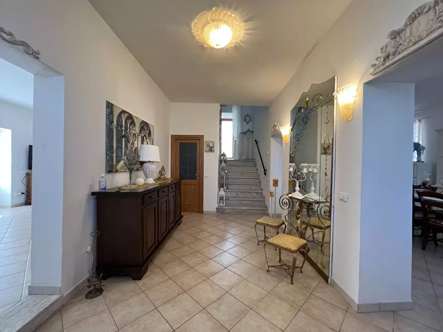 Immagine 55 di Villa in vendita  a Tresana