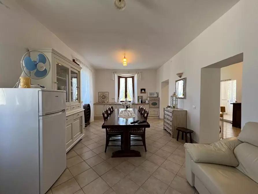 Immagine 52 di Villa in vendita  a Tresana