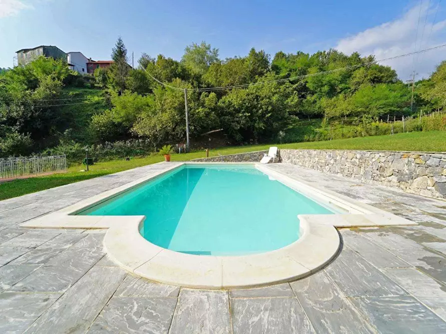 Immagine 7 di Villa in vendita  a Tresana