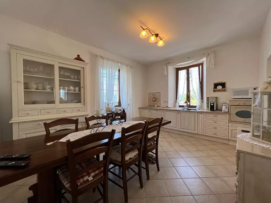 Immagine 51 di Villa in vendita  a Tresana