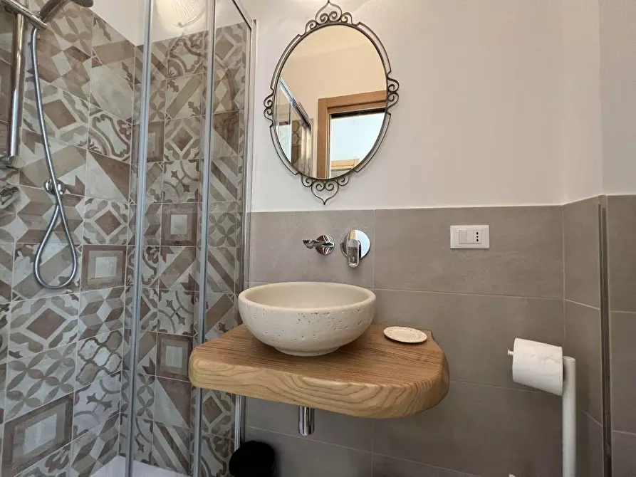 Immagine 38 di Villa in vendita  a Tresana