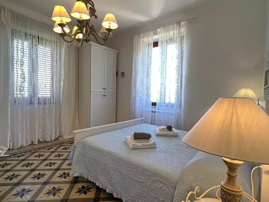 Immagine 77 di Villa in vendita  a Tresana