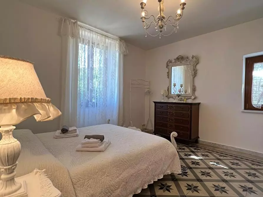 Immagine 76 di Villa in vendita  a Tresana