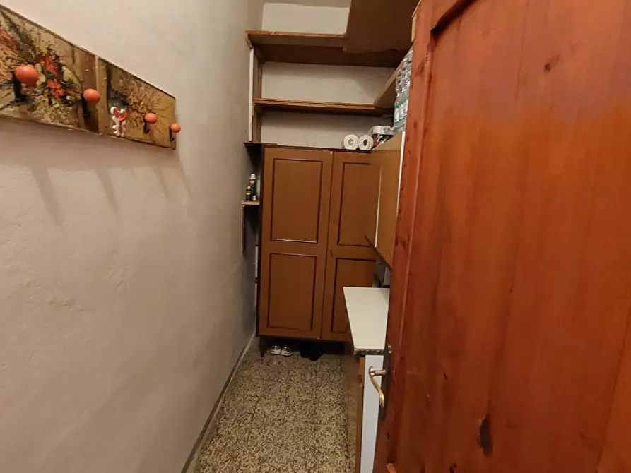 Immagine 9 di Appartamento in vendita  a Capraia E Limite