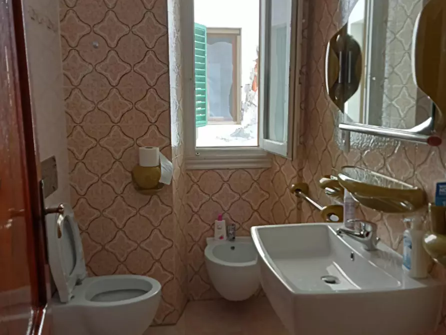 Immagine 10 di Appartamento in vendita  a Capraia E Limite