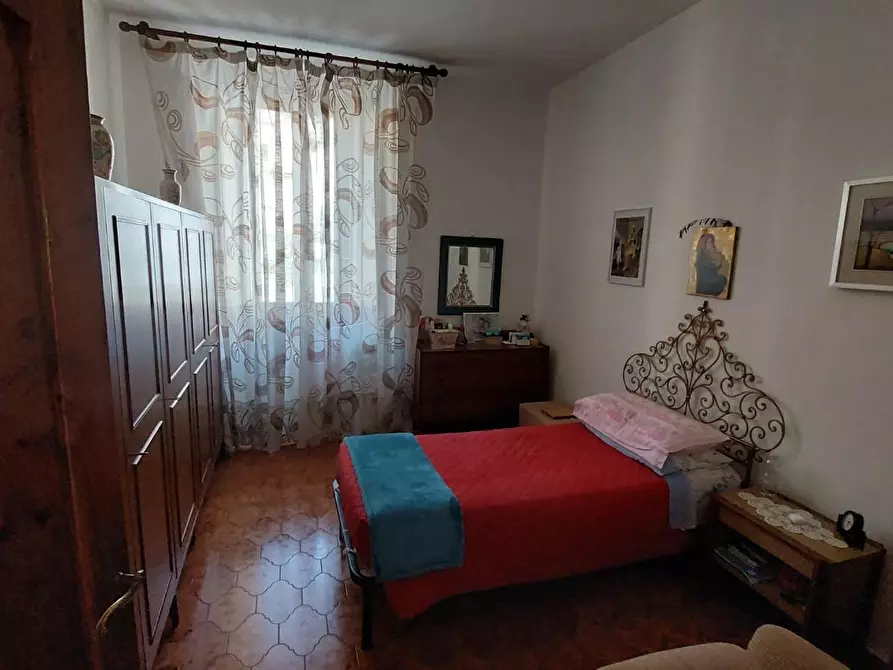 Immagine 5 di Appartamento in vendita  a Capraia E Limite