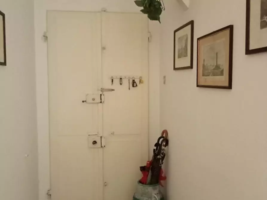 Immagine 14 di Appartamento in vendita  a Capraia E Limite