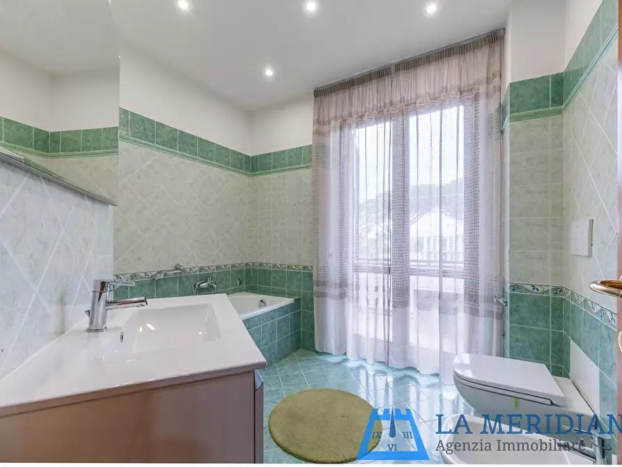 Immagine 24 di Appartamento in vendita  a Montecatini Terme