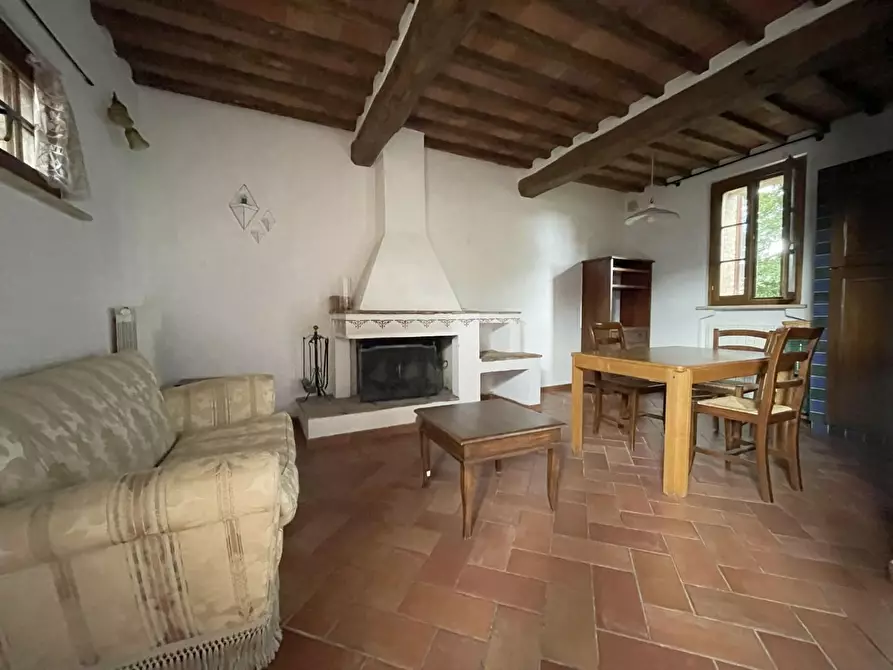 Immagine 2 di Appartamento in affitto  a Siena