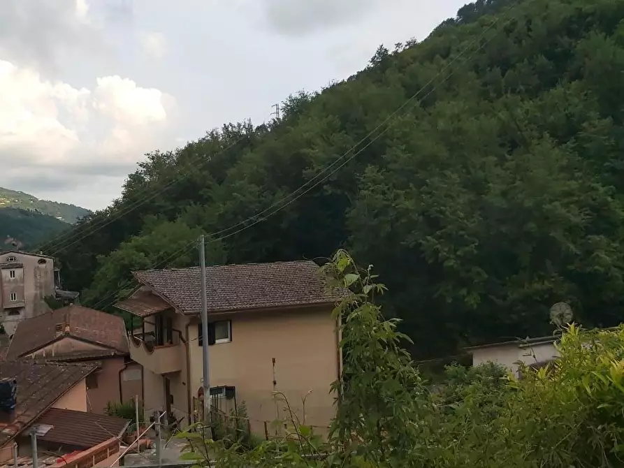 Immagine 18 di Casa semindipendente in vendita  a Carrara