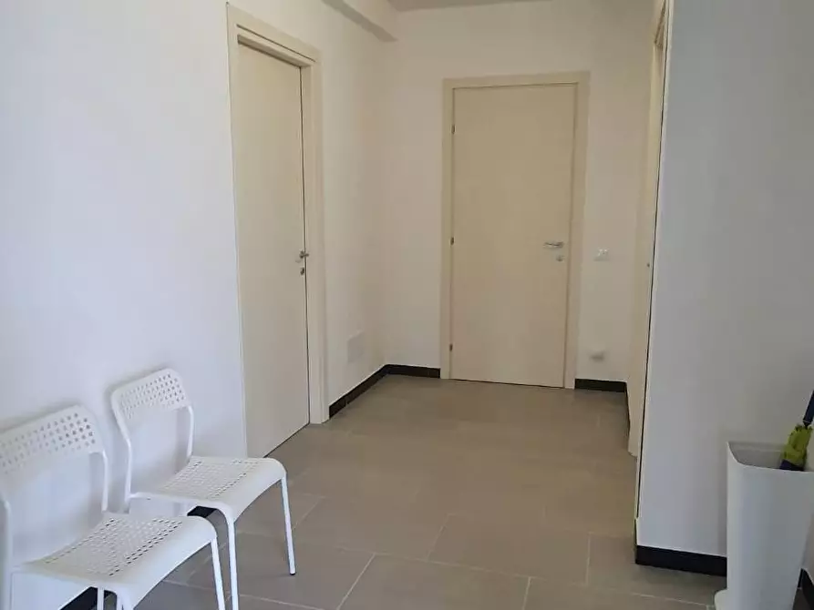 Immagine 4 di Ufficio in affitto  a Pisa