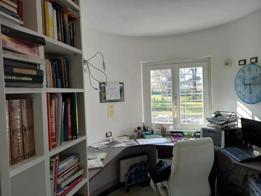 Immagine 15 di Villa in vendita  a Carrara