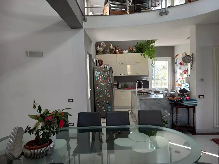Immagine 14 di Villa in vendita  a Carrara