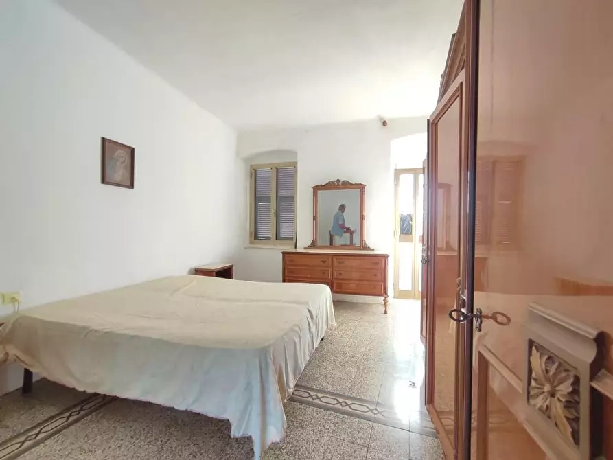 Immagine 21 di Terratetto in vendita  a Ortonovo